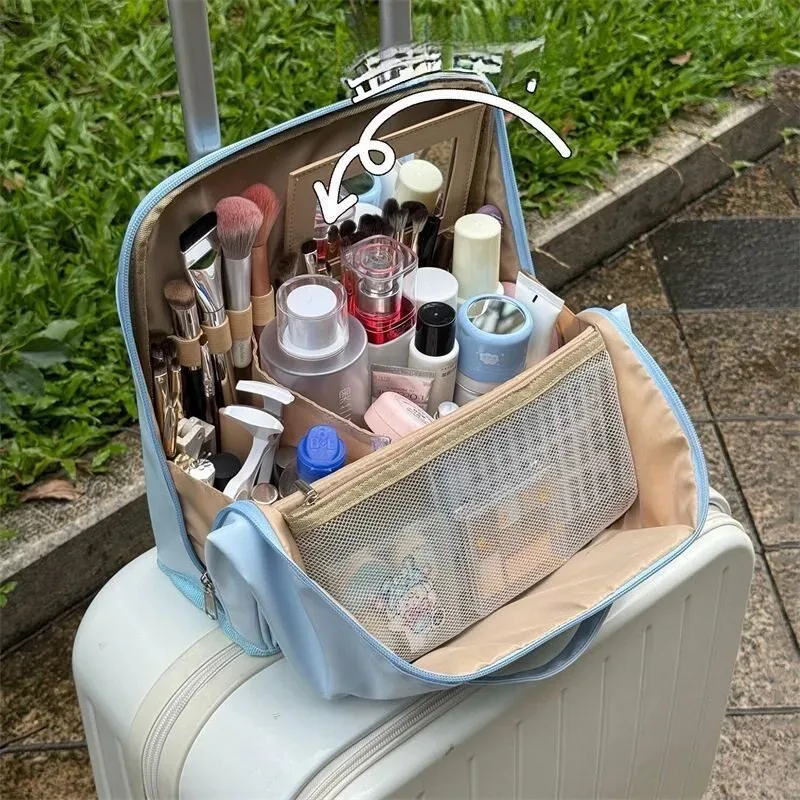 trousse de maquillage portable multifonctionnelle de grande capacité avec compartiments, miroir et fonction de maintien vertical pour les voyages et les articles de toilette