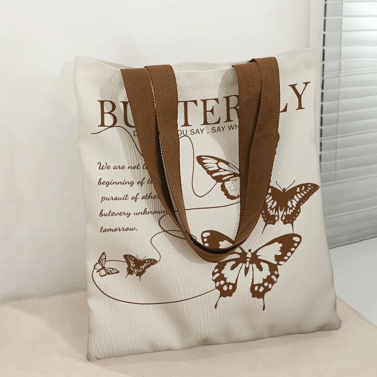sac fourre-tout vintage marron avec imprimé papillon et citation, grande capacité, sac à bandoulière pour le shopping, les voyages et l'usage quotidien