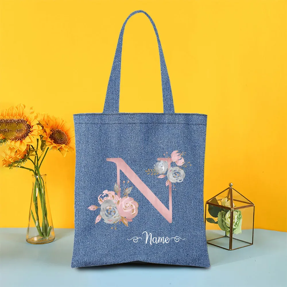 sac fourre-tout en denim personnalisé avec lettre avec nom, sac à main pour mariage, enterrement de vie de jeune fille, sacs de demoiselle d'honneur, sac à bandoulière de voyage, cadeau pour elle