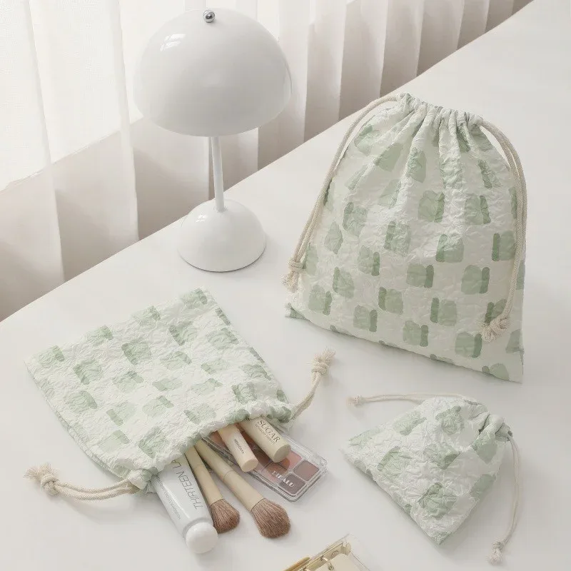 Sac à cordon, sac de rangement pour étudiants, sac de maquillage à ouverture, trousse de toilette de dessin animé, ensemble de trois pièces, sacs de rangement en polyester pour femmes