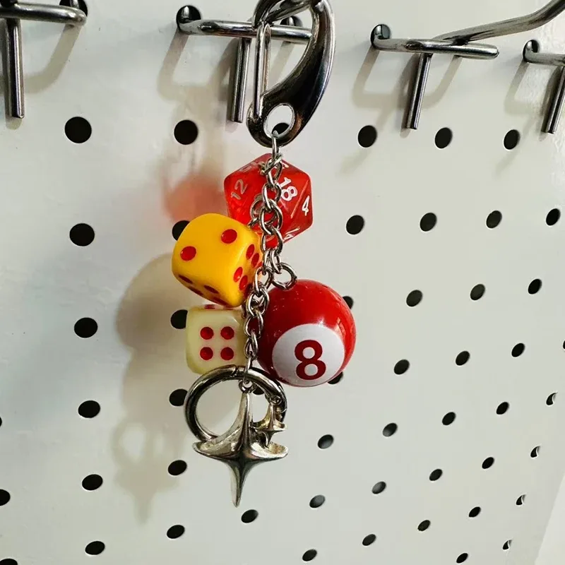 porte-clés dés irréguliers vintage, breloque de sac, personnalité y2k, boucle à nœud en fer en métal, nouveauté, sac à dos, accessoires de décoration, cadeau