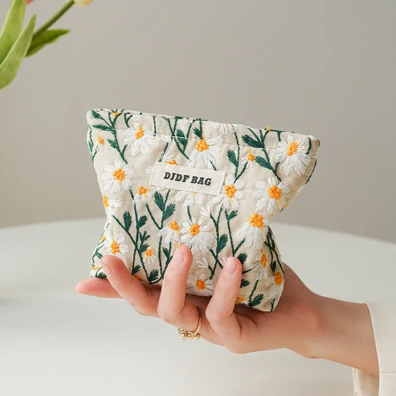 sac à cosmétiques pour femmes, petit sac de rangement vintage à fleurs violettes pour cosmétiques, rouge à lèvres, porte-monnaie portable, porte-carte de banlieue ins