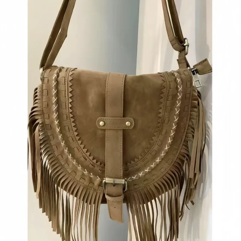 sac à bandoulière en faux daim, sac à pompon, sac de selle rétro adapté aux dames et aux filles, sac à bandoulière de style bohème avec franges, style américain