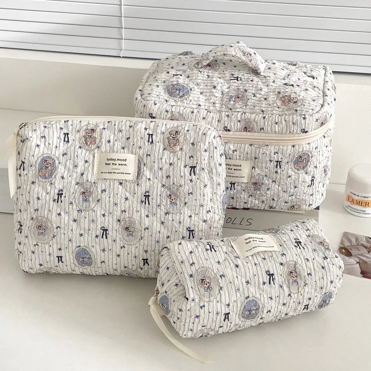 lot de 3 trousses de toilette matelassées à nœuds et motifs floraux, style vintage, grande capacité, souples et portables, pour maquillage et articles de toilette