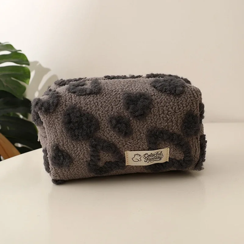 trousse de maquillage en peluche en forme de cœur, sac de rangement de voyage doux et portable, trousse à crayons pour étudiants