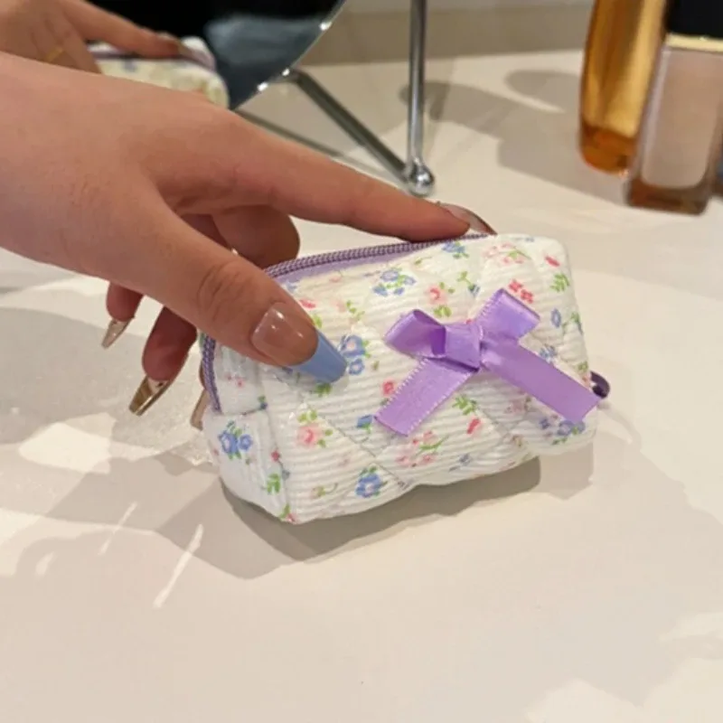 kawaii voyage petit cosmétique rouge à lèvres écouteur sac de rangement sac à main femmes portable mini maquillage sacs à main portefeuille pochette sacs organisateur