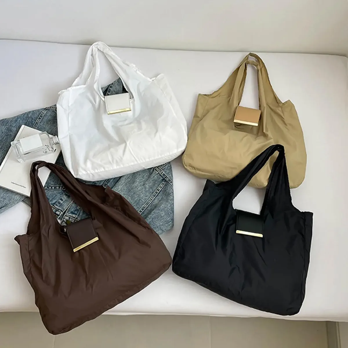 Sac fourre-tout réutilisable, mini sac extensible, léger, écologique, sac de shopping pliable, porte-clés, sac réutilisable de grande capacité