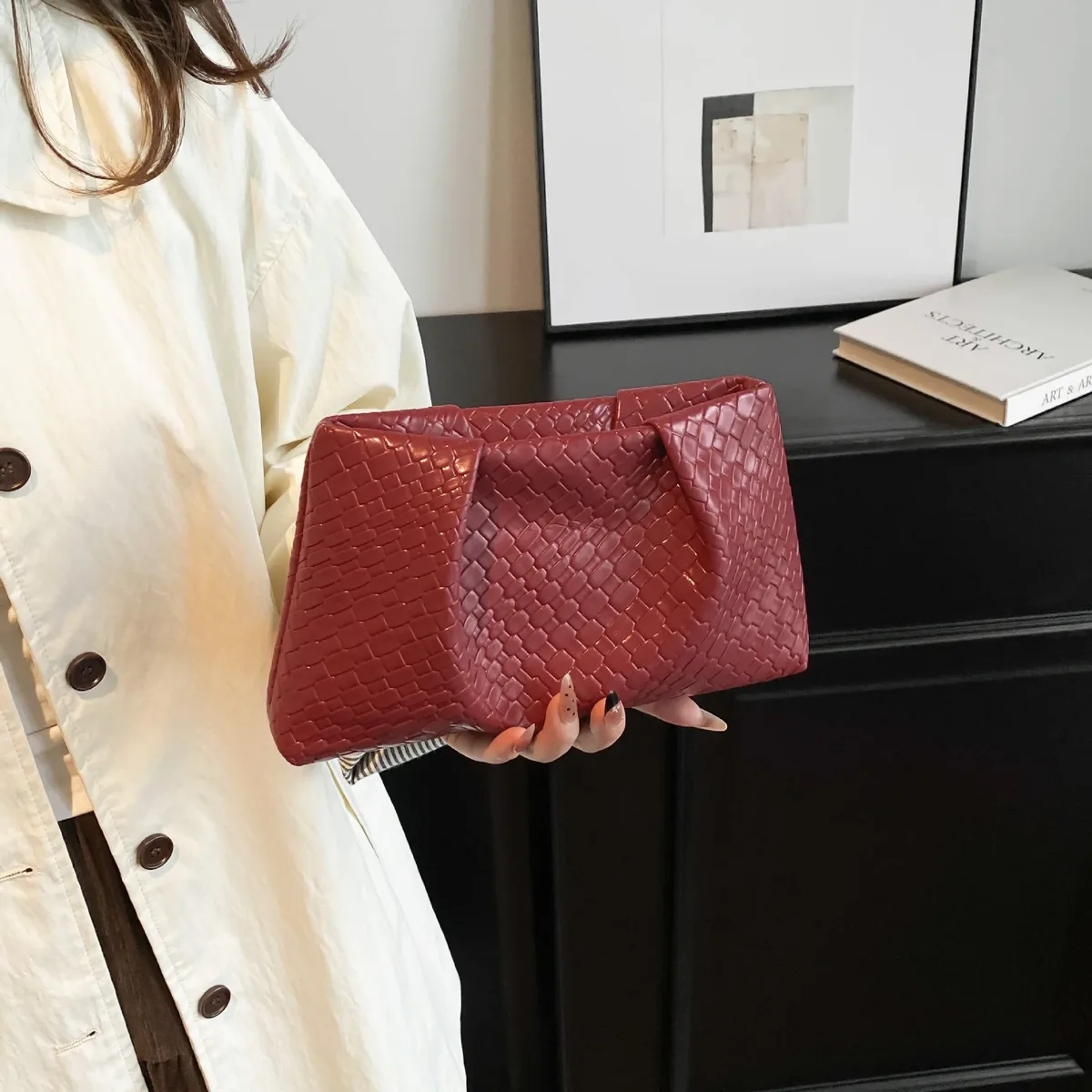 trousse de maquillage en cuir pu avec pochette cosmétique texturée en relief tissé rétro, organisateur de toilette de grande capacité pour femmes