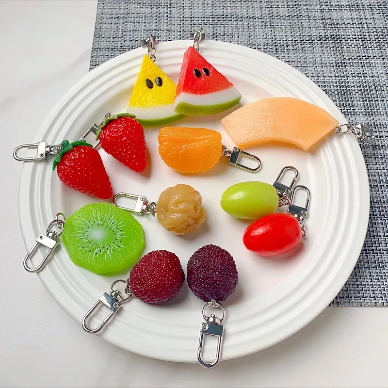 porte-clés réaliste en forme de fruit 3d avec fermoir métallique ouvrable pour sac à main, sac à dos, cadeaux d'été et accessoires de tous les jours.