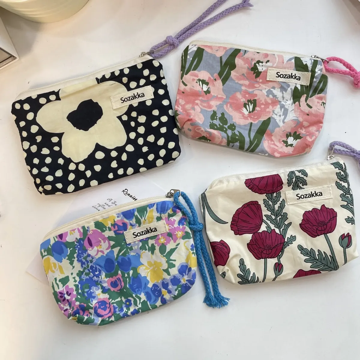 Sacs à main de maquillage pour femmes, portefeuille, petits sacs en poudre, porte-monnaie de voyage floral Kawaii, sac de rangement pour rouge à lèvres cosmétique portable