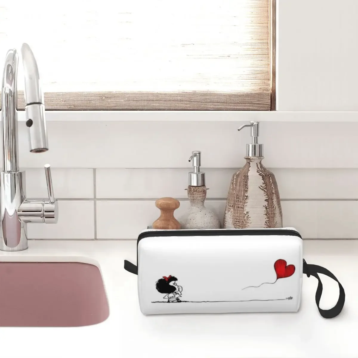 sac de maquillage personnalisé mafalda ballon coeur femmes voyage organisateur cosmétique mode quino manga dessin animé stockage trousses de toilette