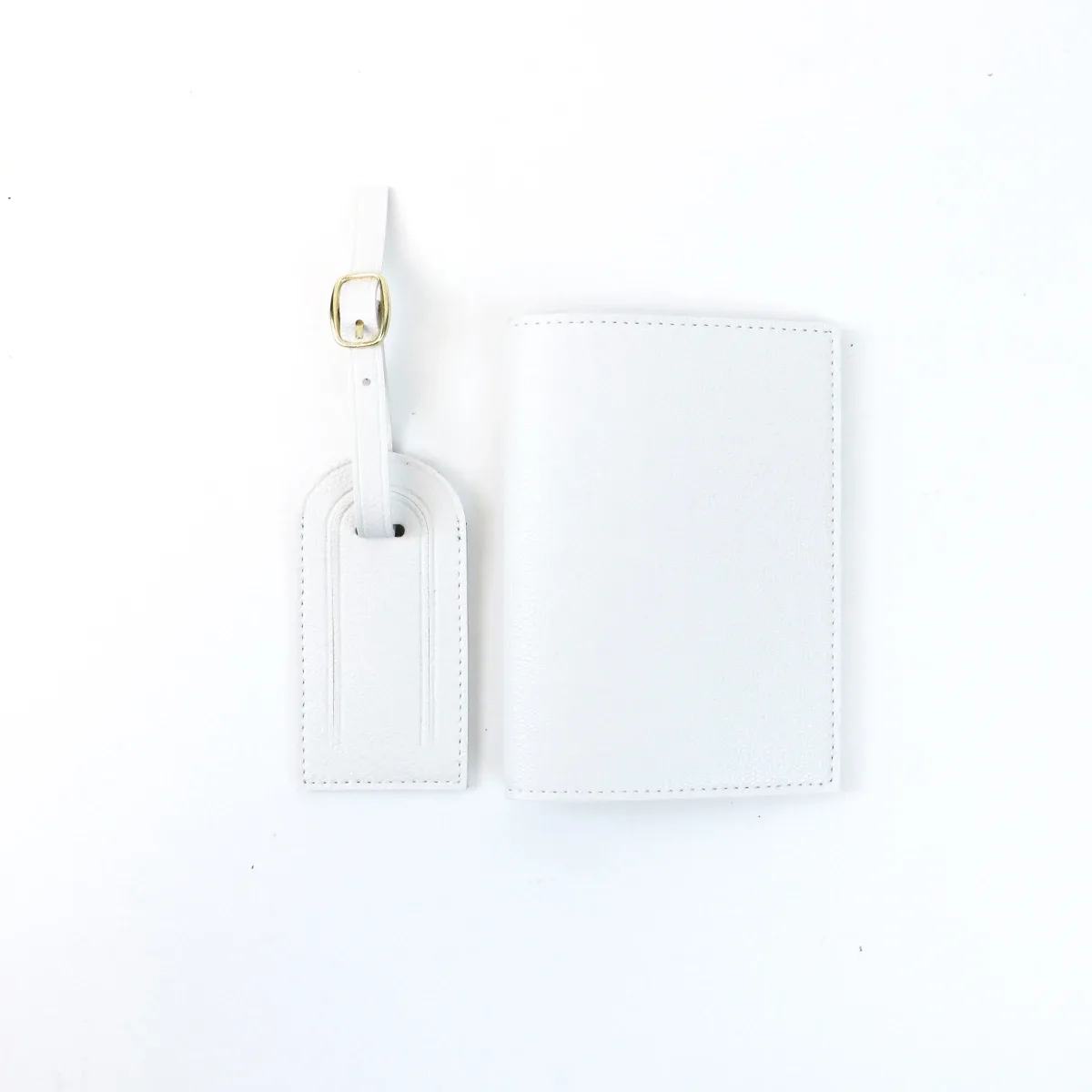 étiquette de bagage anti-perte en cuir pu personnalisée + ensemble de deux pièces pour porte-documents de voyage et porte-passeport