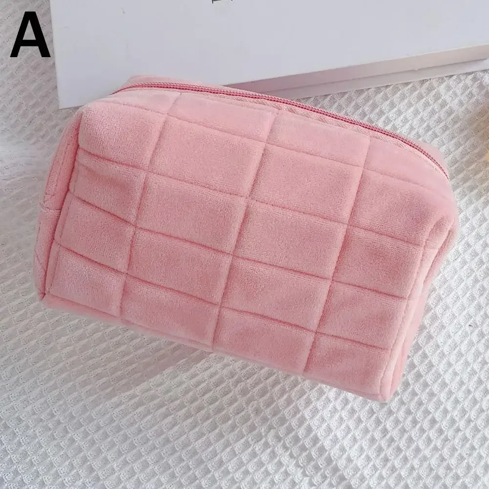 trousse de maquillage en peluche 2025 pour femmes – sac cosmétique portable de voyage, petite trousse de toilette unie avec fermeture éclair, pochette de lavage, sacs de rangement