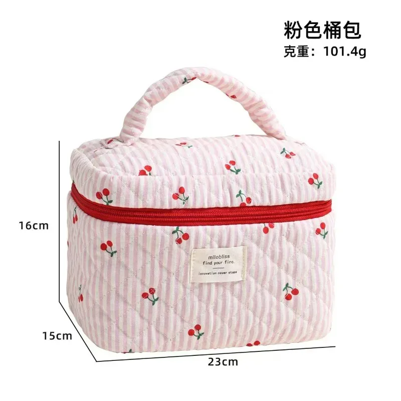 sac cosmétique matelassé à imprimé cerise rouge, version coréenne, à rayures tricolores, polyvalent et simple, idéal pour les sorties et les voyages.