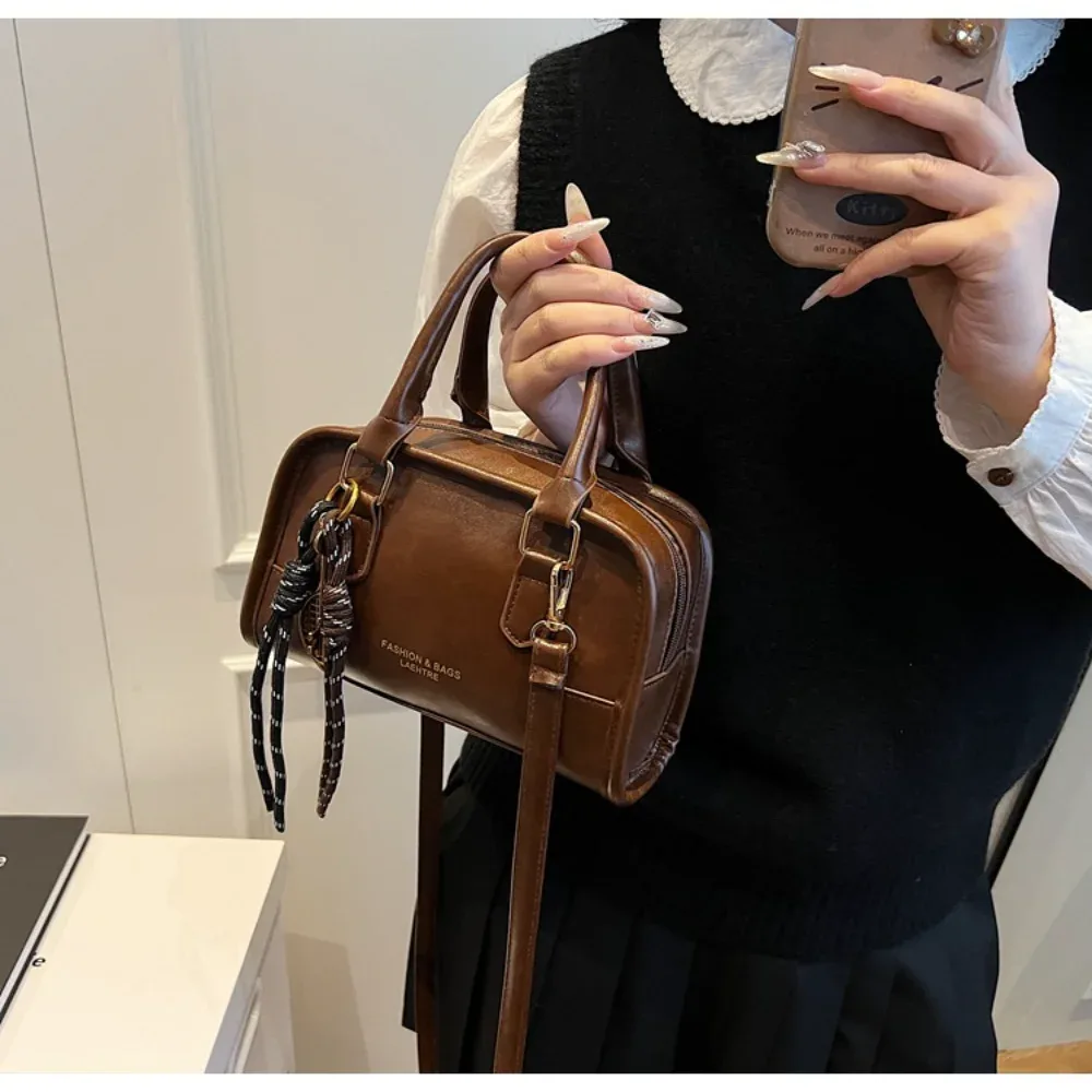 Petit sac carré souple pour femmes, sac à main à la mode, sac à bandoulière multifonctionnel, mini sac Boston pour événements décontractés, shopping, travail