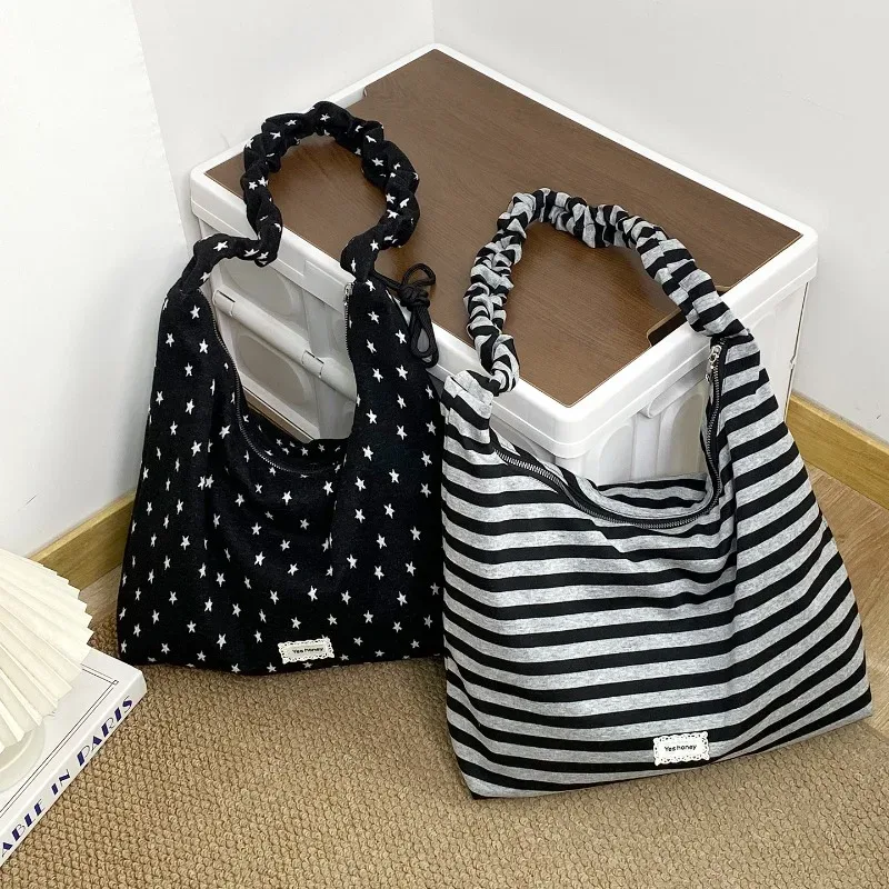 sac bandoulière coréen à imprimé étoiles, noir et blanc, grande capacité, sac hobo décontracté à rayures, sac à main polyvalent pour écolière