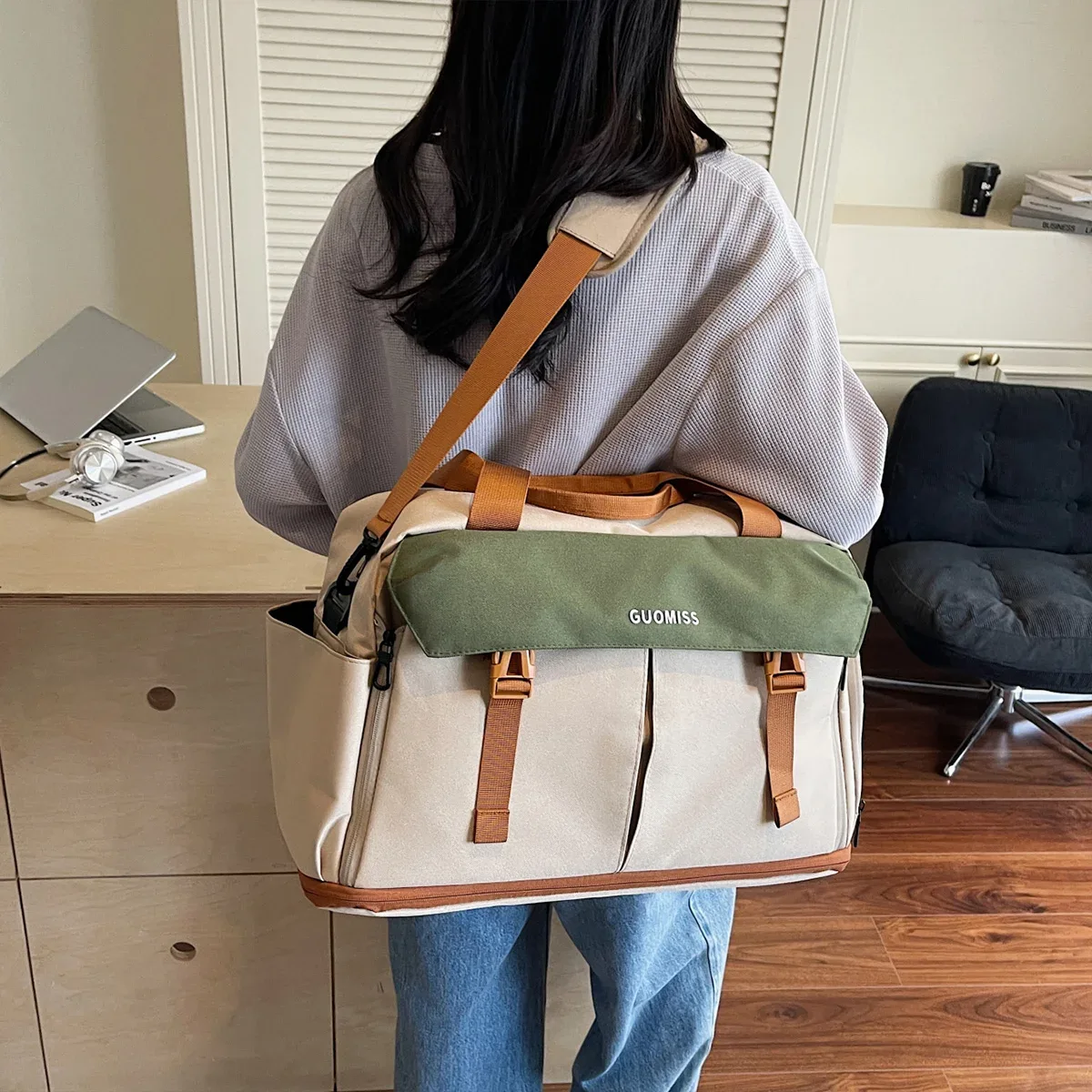 sac de fitness pour hommes, sac à bandoulière de séparation humide et sec, sac de voyage multifonctionnel à bandoulière, sac de natation d'entraînement pour femmes, grande capacité