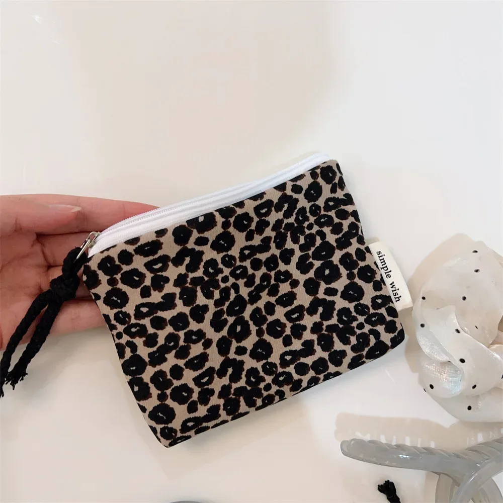 petit sac à cosmétiques léopard pour femme, porte-monnaie, trousse de maquillage à fermeture éclair, trousse de maquillage de voyage, trousse d'argent, évaluation de beauté