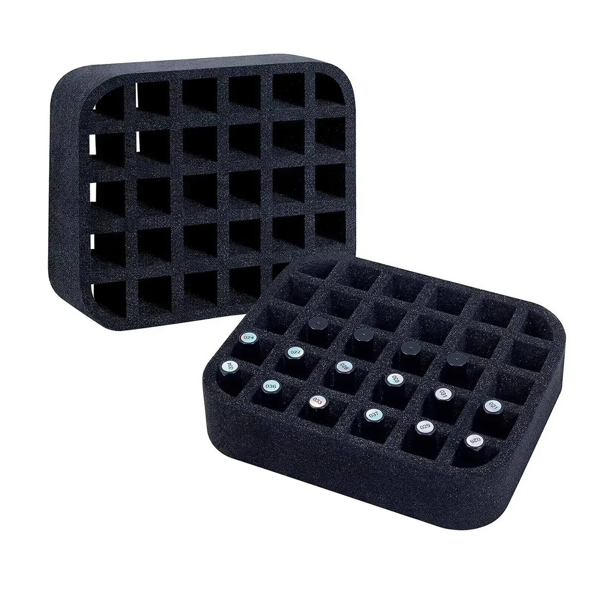 organisateur de rangement amovible à 30 compartiments rembourrés en mousse pour 30 flacons de 15 ml de vernis à ongles ou d'huiles essentielles.