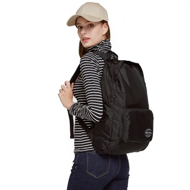 Sac à dos pliable léger en tissu nylon noir pour hommes et femmes, sac à dos imperméable et pliable pour voyage, randonnée, camping, 20 litres