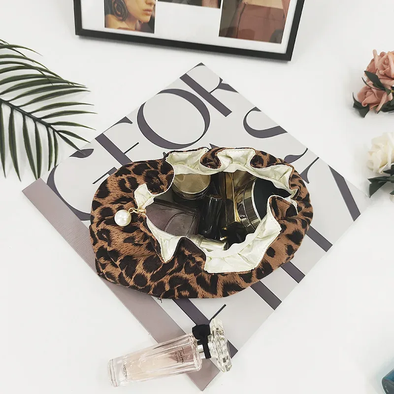 sac de maquillage à fermeture éclair en perles pour femmes, grande capacité, pochette de rangement de voyage de toilette, sacs de maquillage imprimés léopard, cadeau