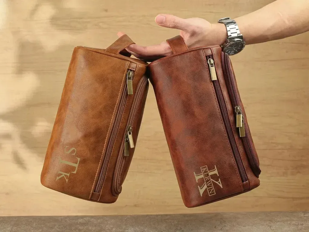 sac étanche pour hommes avec nom gravé, nom personnalisé, cuir pu durable, multi-usage, idéal pour le rasage, les voyages, les affaires, trousse de maquillage