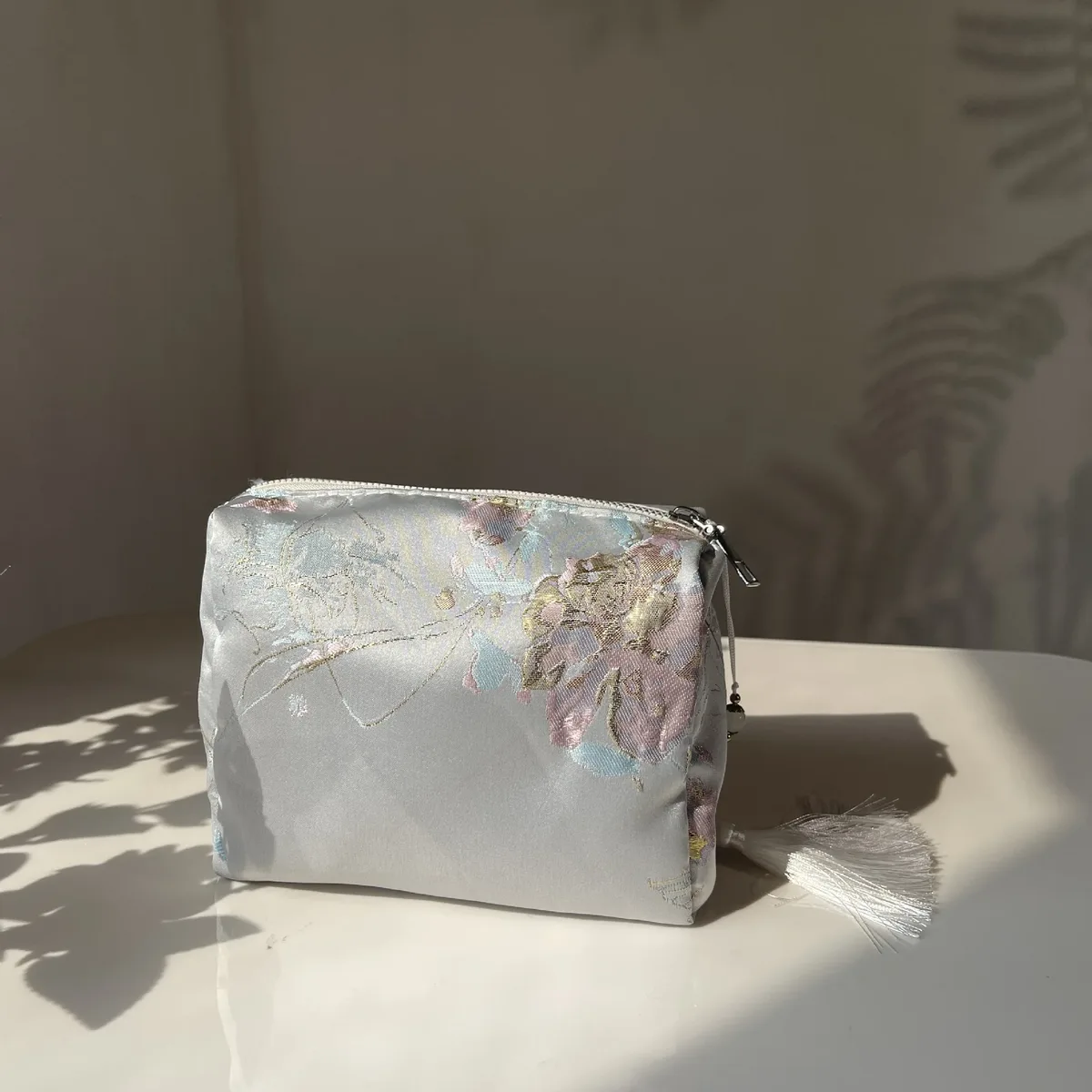 sac à cosmétiques élégant à fleurs pour femmes, organiseur de maquillage de voyage, pochette à fermeture éclair, sac de rangement