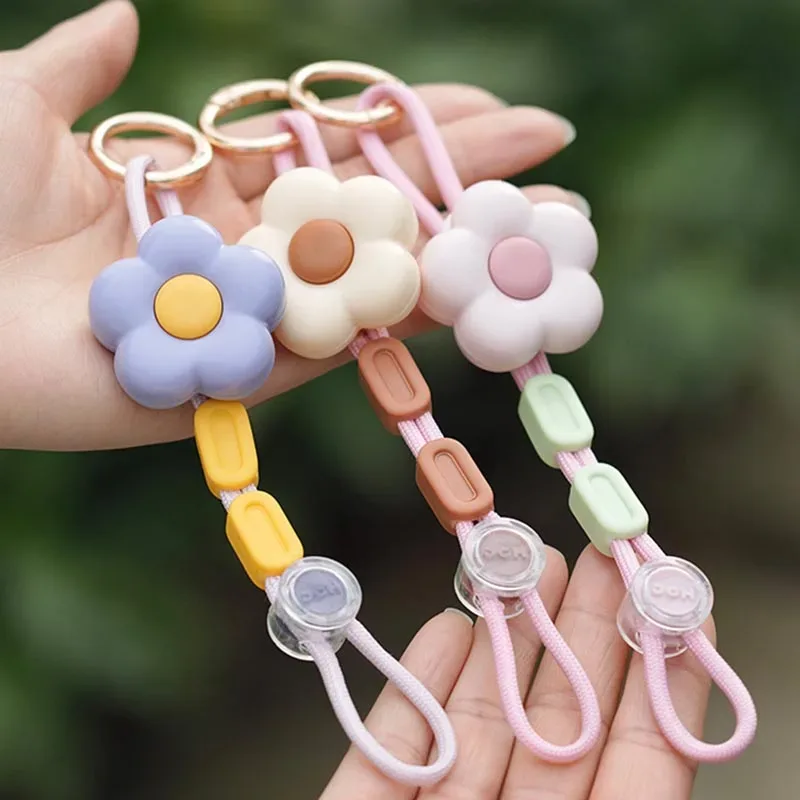 clip de chapeau fleuri mignon pour sac à dos, support de chapeau élastique anti-perte avec mousqueton pour les activités de voyage et de plein air, accroche-sac polyvalent