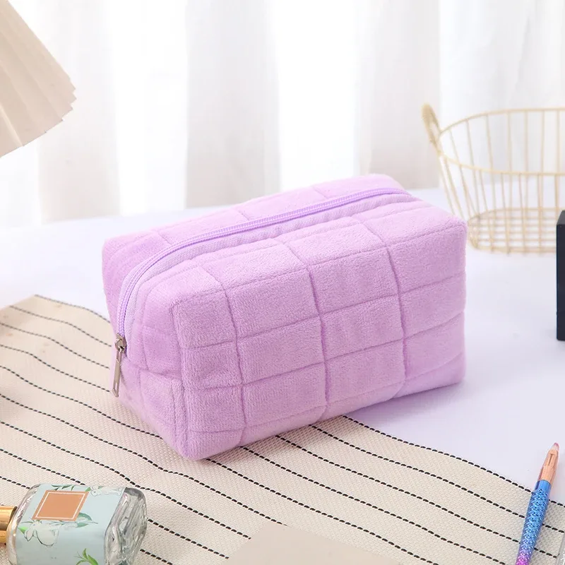 sac de maquillage en peluche mignon pour femmes, petits sacs à cosmétiques portables de voyage, trousse de toilette à fermeture éclair de couleur unie, pochette de lavage, sacs de rangement